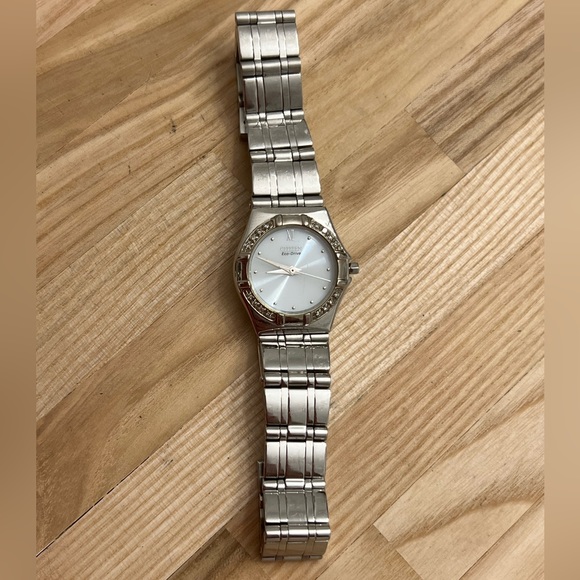 Citizen Eco-Drive Ladies Watch Genuine Diamonds White Dial Stainless Bracelet - Picture 8 of 15